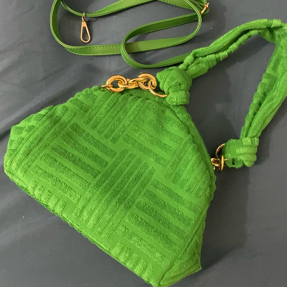 Green Textured Handbag/crossbody